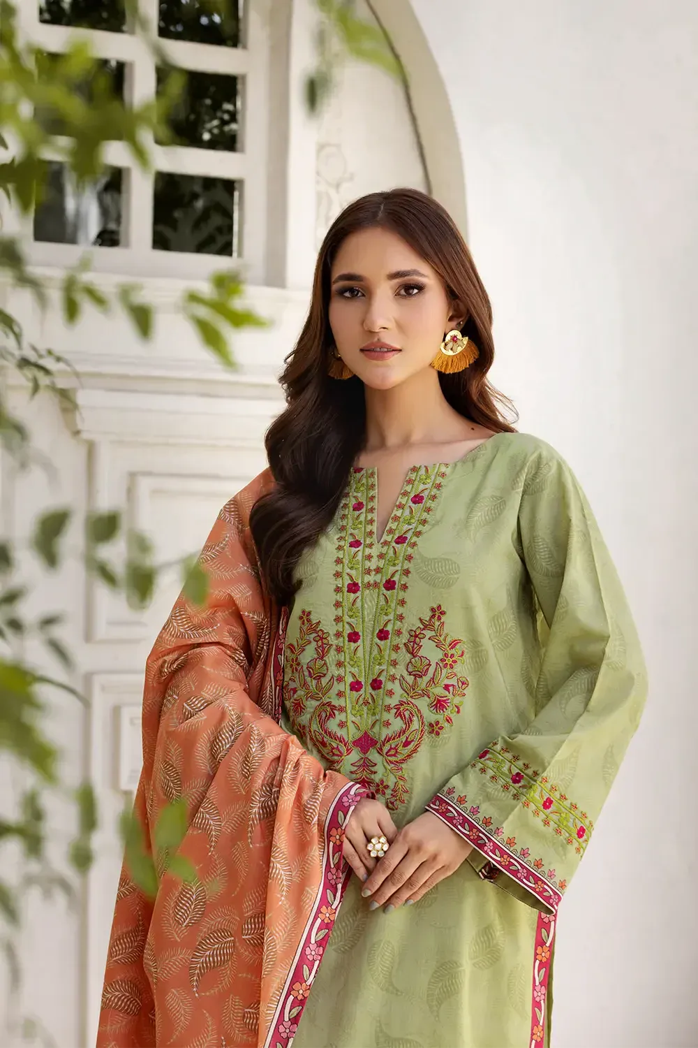 3PC Embroidered Unstitched Lawn Suit KL-2605