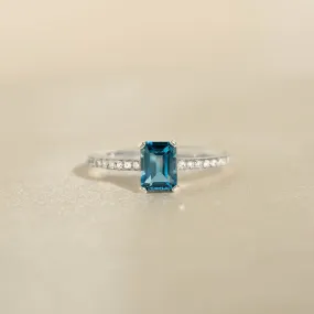 Baguette London Blue Topaz and Diamond Ring White Gold - Safiya