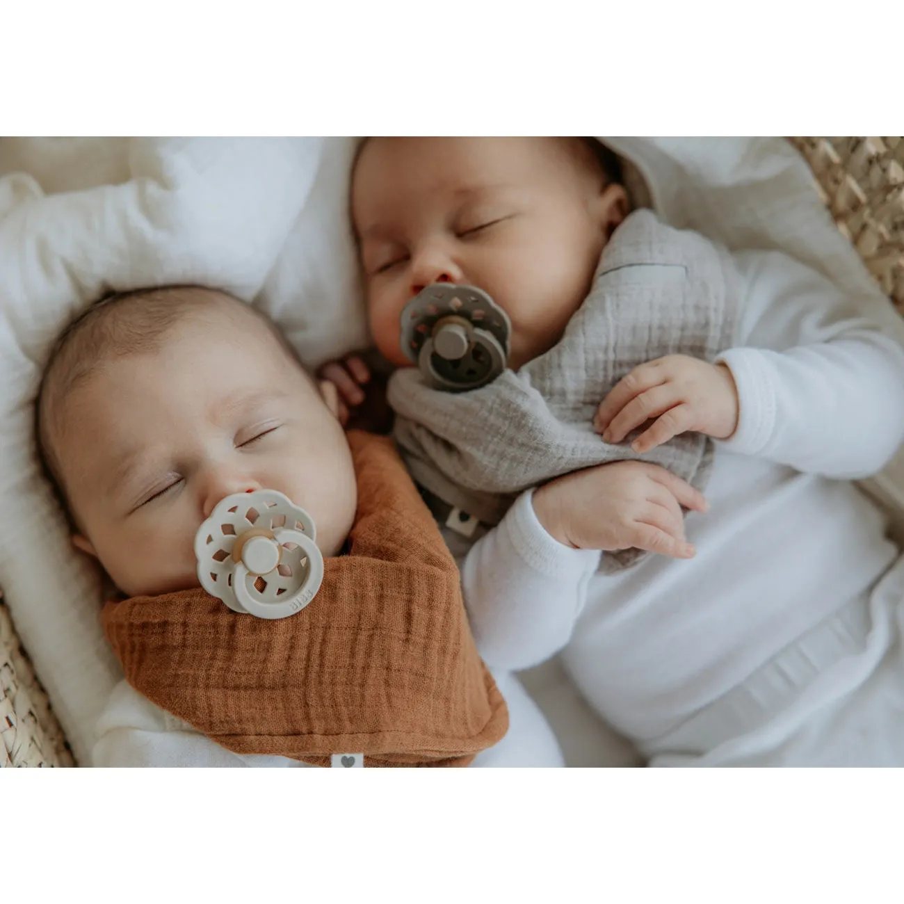 Bibs Boheme Latex Pacifier 2-pack Vanilla/Dark Oak