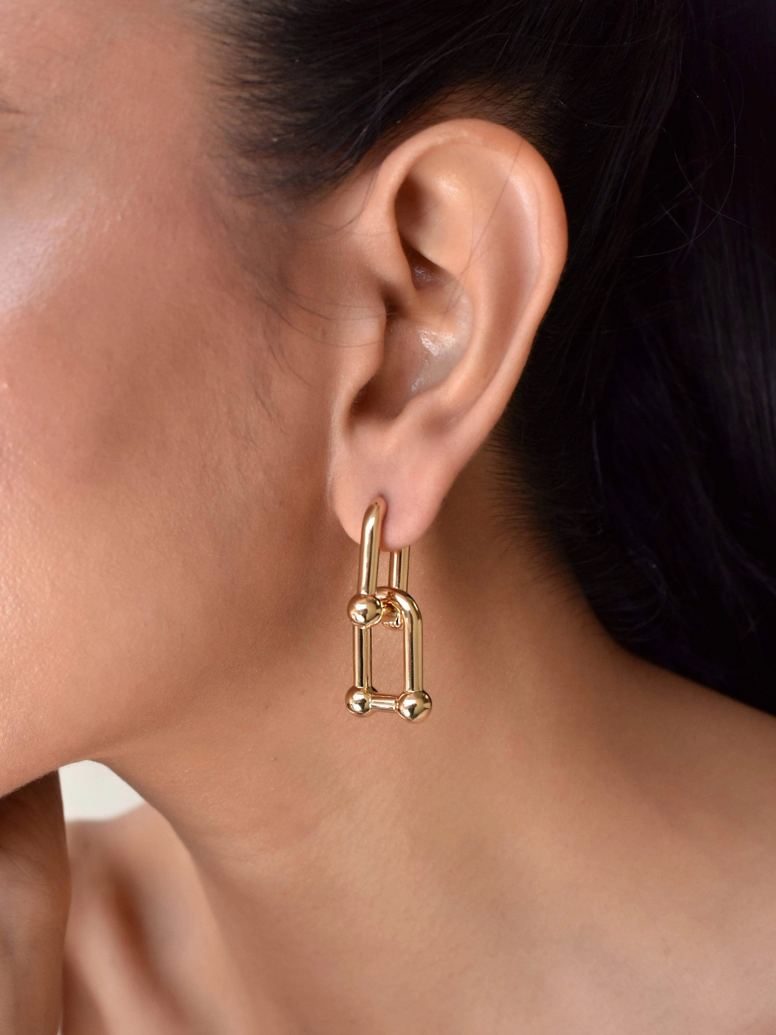 Klissaa Link Flow Statement Earrings