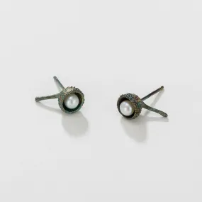 Open tiny seed with twig & pearl - stud earrings - silver 925 - rainbow patina