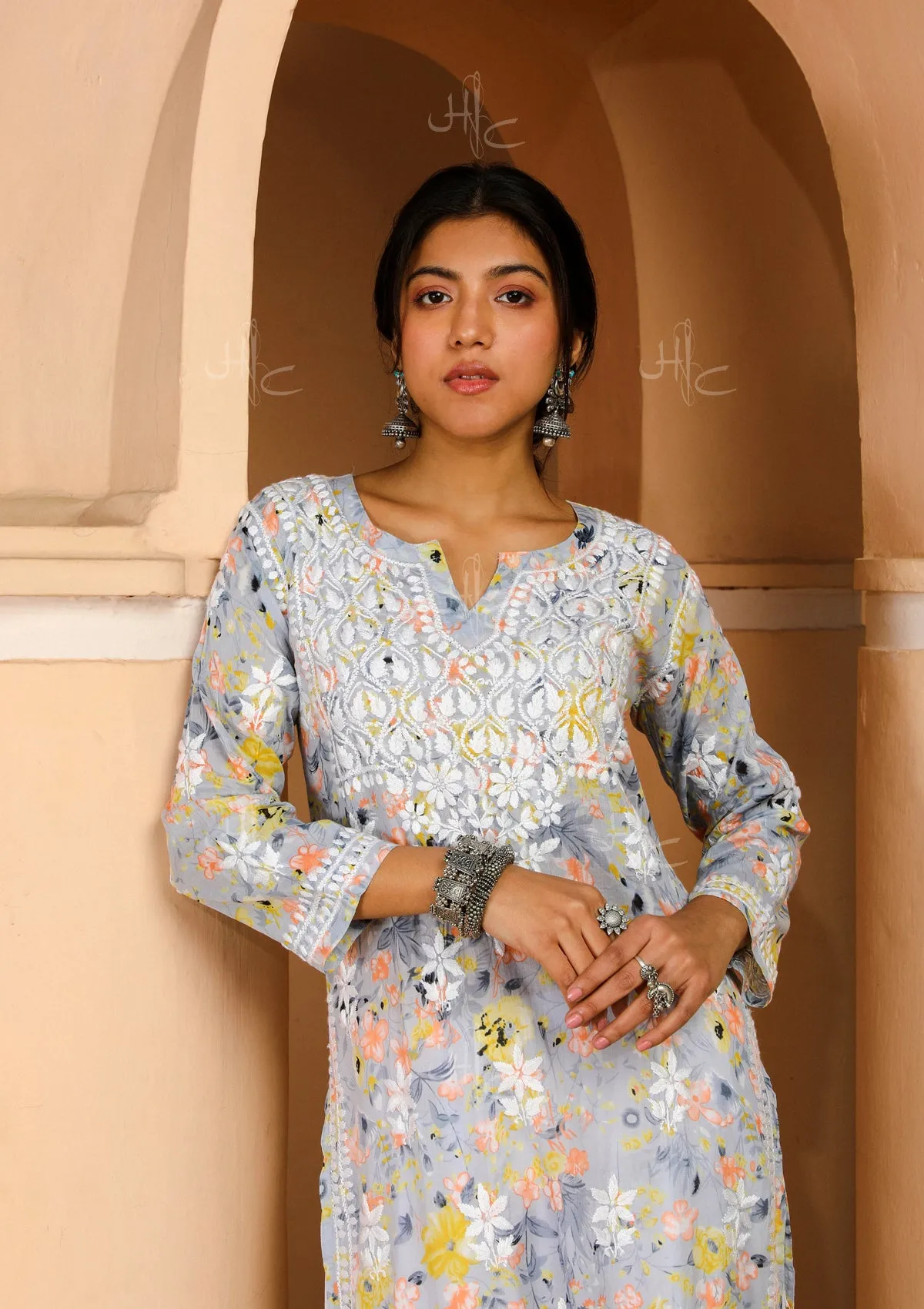 Zarah Chikankari Mulmul Straight Kurta